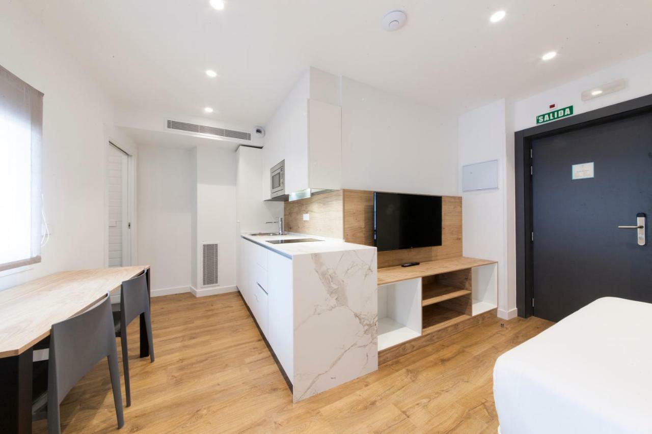 Antique Pamplona Tres Reyes Apartments Экстерьер фото
